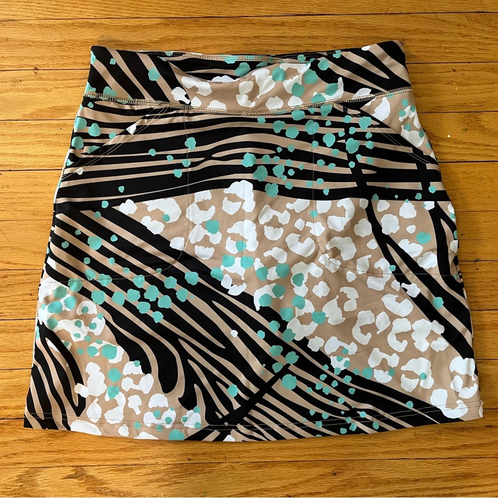 Stylish Tan and Black Patterned Skort